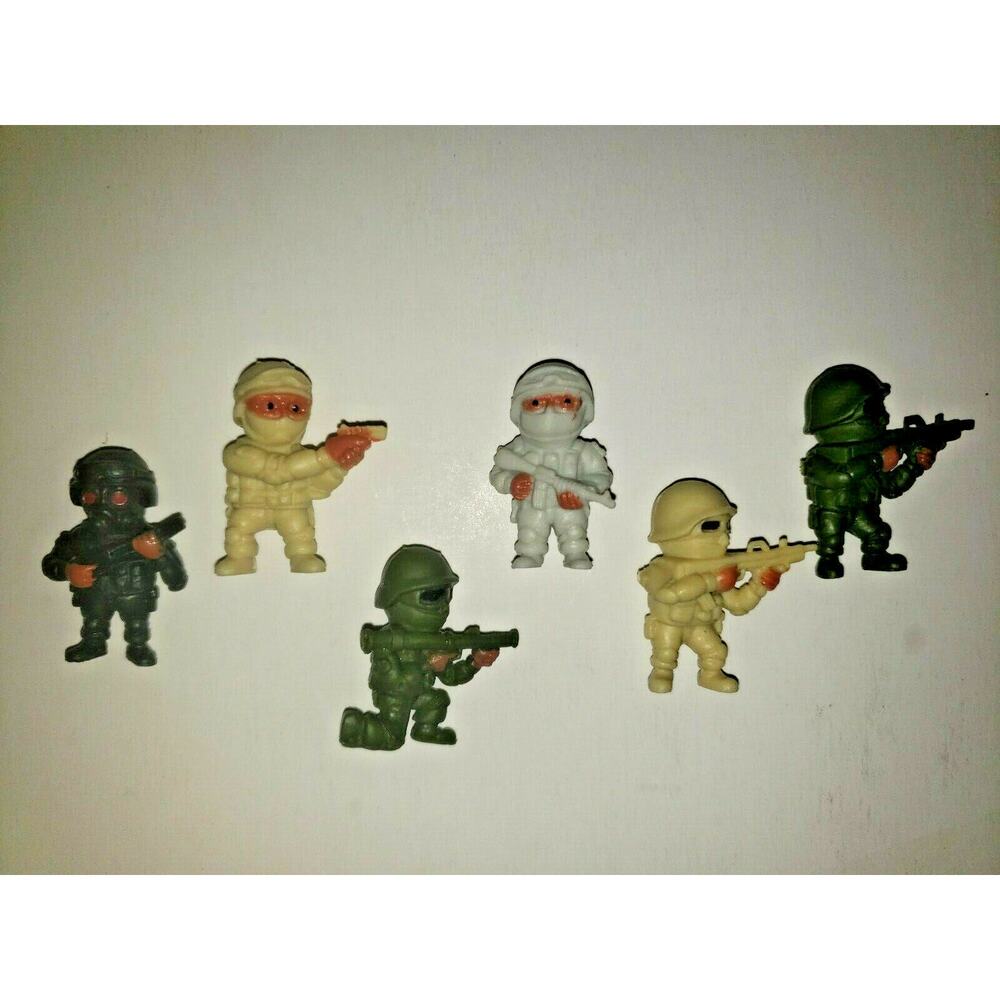 The Real Heroes U.S. Armed Forces 1.25" figures Random Lot of 6 New Charms Prize